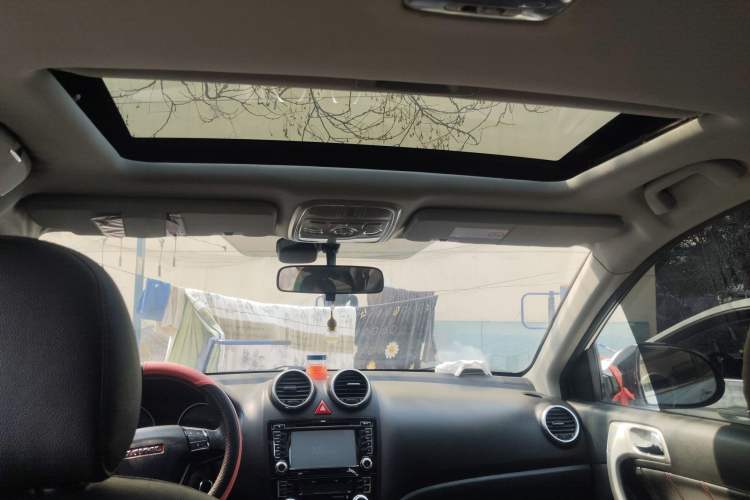 Used Haval H6 2015 Upgraded Model 1.5T Manual Two-Wheel Drive Elite Version