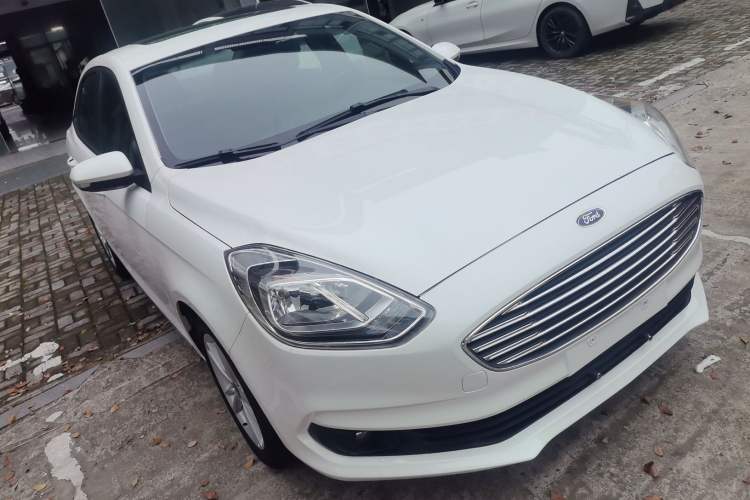 Used Ford Escort 2019 1.5L Automatic Enjoyment Model Front Right 45 Deg