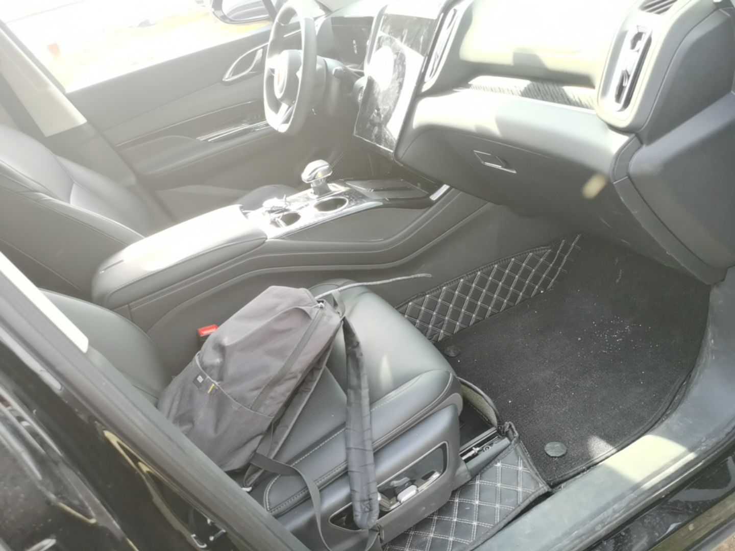Hongqi HS3 PHEV 2025 Model 117km Jingwei Edition — снимка 19
