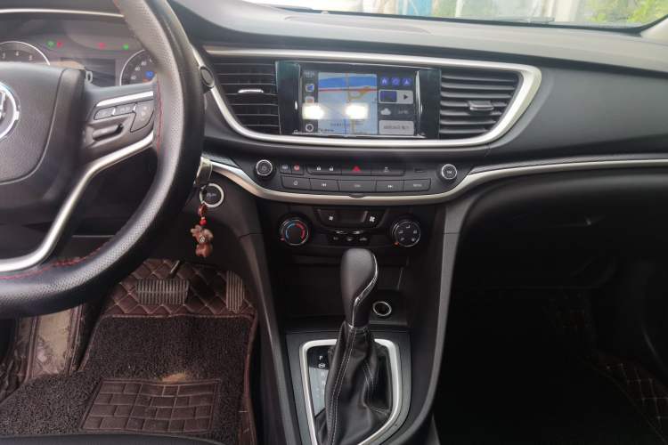 Used Buick GT 2021 Revised Version Flagship 1.5L Automatic Elite Edition Audio And AC Panel