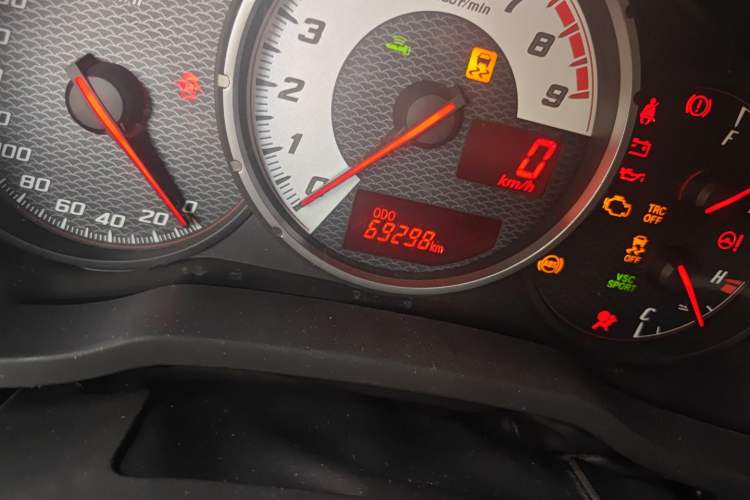 Used Toyota 86 2014 2.0L Manual Luxury Version