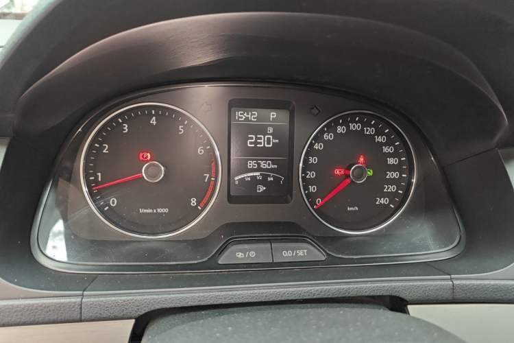 Used Volkswagen Lavida 2013 Revised Version 1.4 TSI DSG Comfort Edition Instrument Cluster