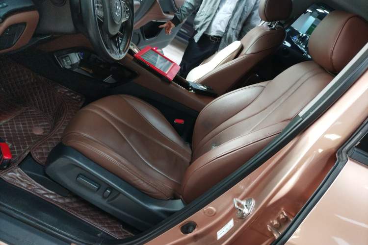 Used Acura CDX 2016 1.5T Two-Wheel Drive Deluxe Edition
