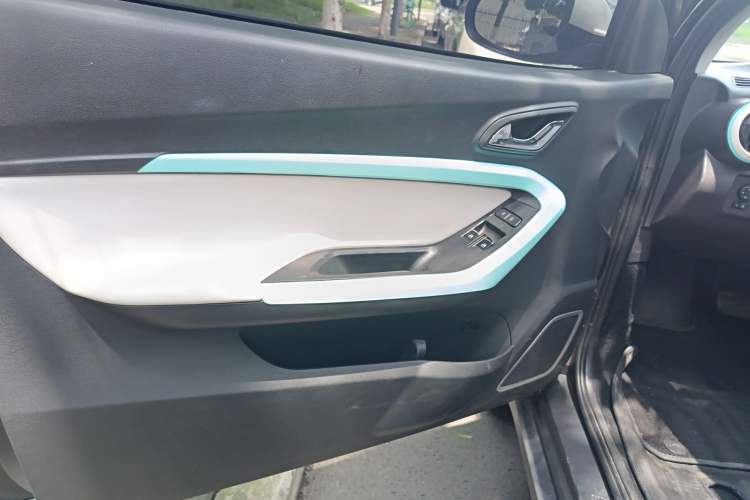 Used Chery New Energy Little Ant 2021 200 000 Yuan Ant Fan Edition Energized Version NMC Lithium Battery 408 km Left Front Door Interior