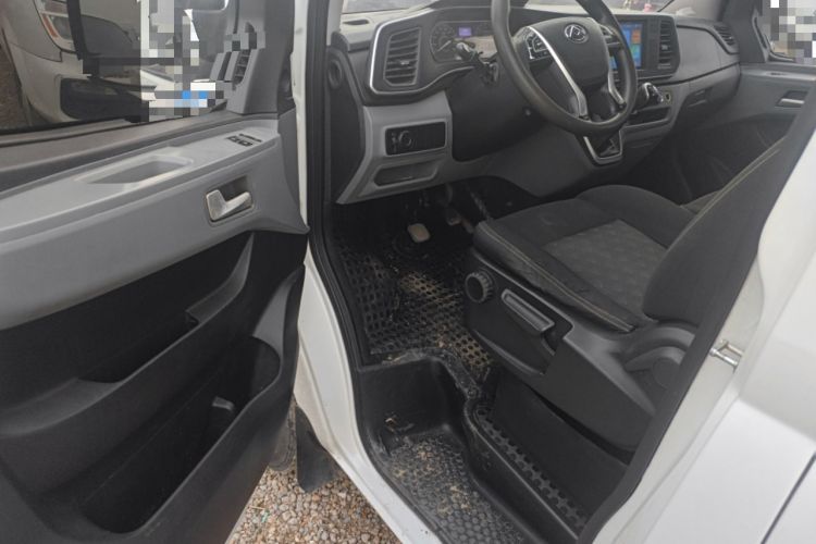 Used SAIC MAXUS Xintu V80 2021 2.0T Manual Classic Aoyuntong 127 PS Mid-axle Mid-roof 6/7/8/9-Seater