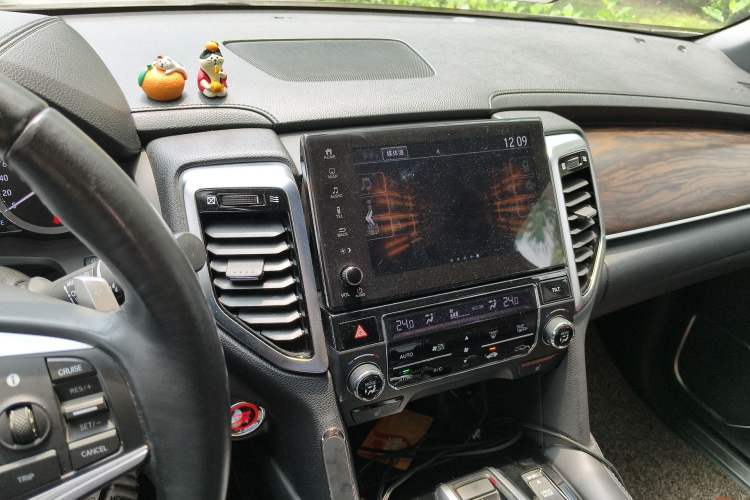 Used Honda UR-V 2017 370TURBO 2WD Prestige Edition China V Audio And AC Panel