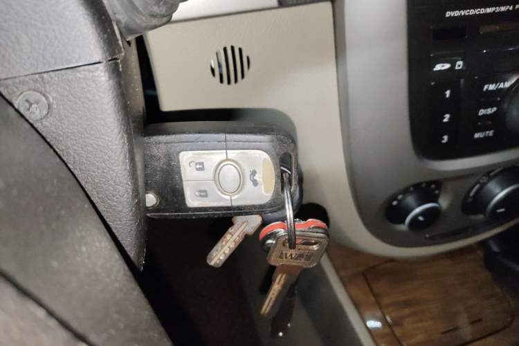 Used Buick Excelle 2015 1.5L Automatic Classic Model
