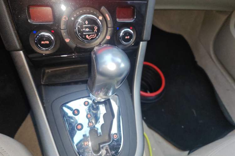 Used Peugeot 408 2013 2.0L Automatic Luxury Edition