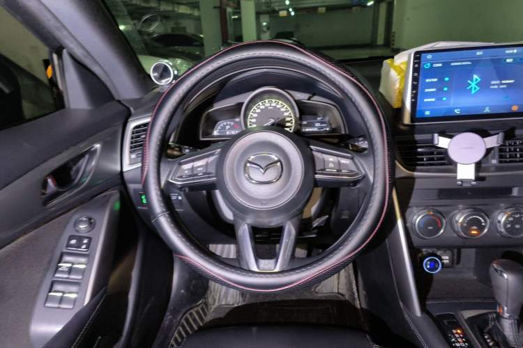 Used Mazda CX-4 2018 2.0L Automatic Two-Wheel Drive Blue Sky Dynamic Version China V Standard
