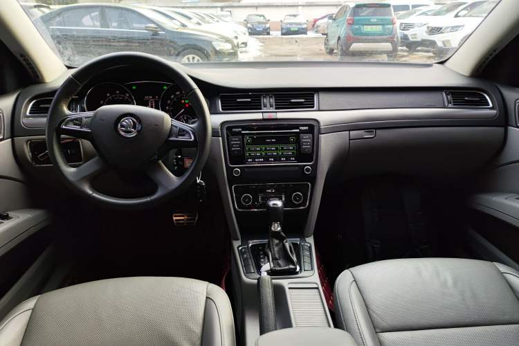 Used Skoda Superb 2013 1.8TSI Automatic Yashi Edition