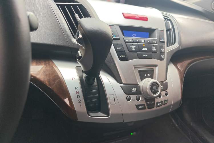 Used Honda Odyssey 2013 2.4L Luxury Edition
