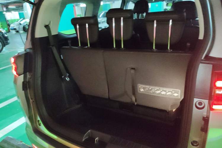 Used GAC Trumpchi M6 2019 270T DCT Luxury Edition (7-seater) China VI Trunk