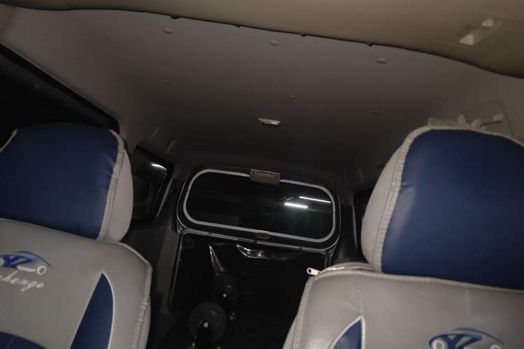 Used Chana Ruixing M60 2023 1.5L GDI Comfort-Class Passenger Vehicle 6/7 Seats
