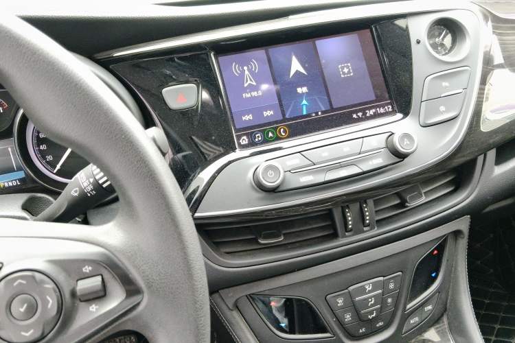 Used Buick Envision 2021 532T Two-Wheel-Drive Leading Version Audio And AC Panel