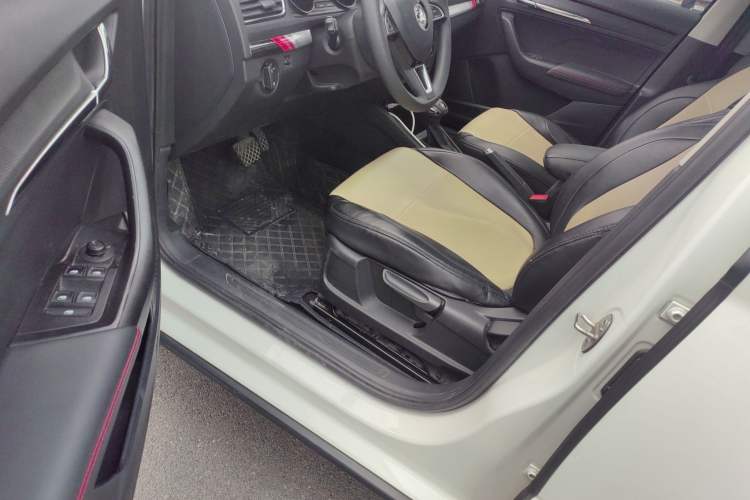 Used Skoda Kamiq 2020 GT 1.5L Automatic Flagship Model China VI Standard