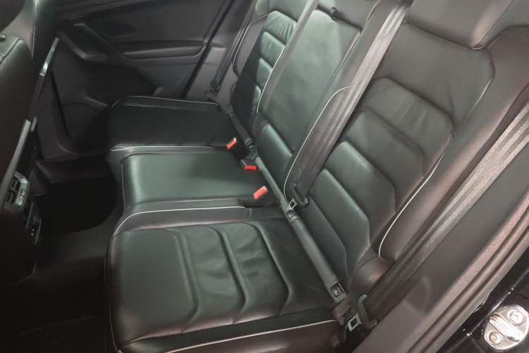 Used Volkswagen Tiguan 2018 330TSI All-Wheel-Drive Innovation Model Left Rear Seat