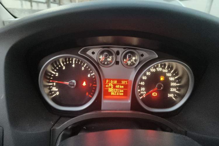 Used Ford Focus 2011 Sedan 1.8L Automatic Fashion Edition
