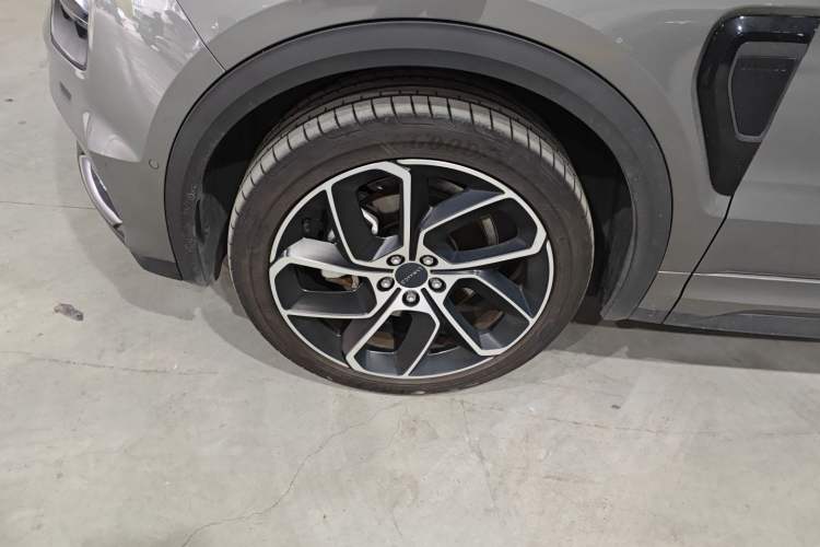 Used Lynk & Co 05 2020 2.0TD Two-Wheel Drive Shine Halo