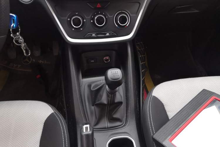 Used Wuling Hongguang S3 2019 1.5L Manual Standard Version China VI Standard
