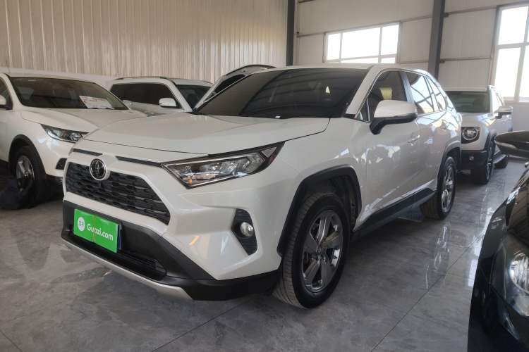 Used Toyota RAV4 2020 2.0L CVT Two-Wheel Drive Fashion PLUS Edition