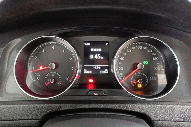 Used Volkswagen Golf 2017 1.6L Automatic Comfort Million-Vehicle Anniversary Edition Instrument Cluster