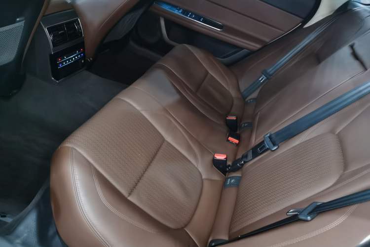 Used Jaguar XFL 2017 XFL 2.0T 240PS Luxury Edition
