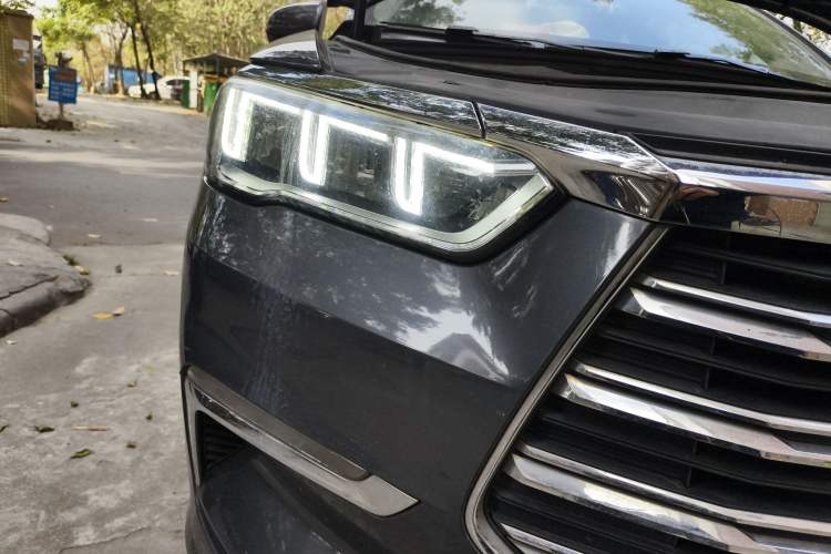 Used BYD Song Pro New Energy 2019 DM 1.5T Four-Wheel Drive Performance Edition Deluxe Model