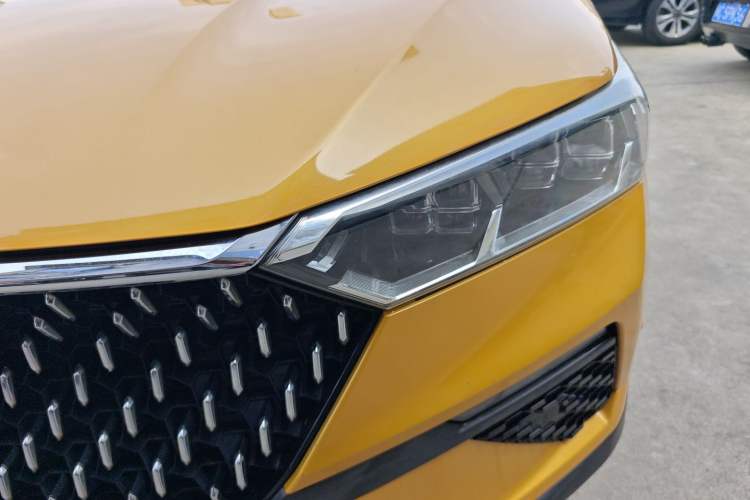 Used Bestune T77 2020 PRO 280 TID Automatic Prestige Model Left Front Headlight