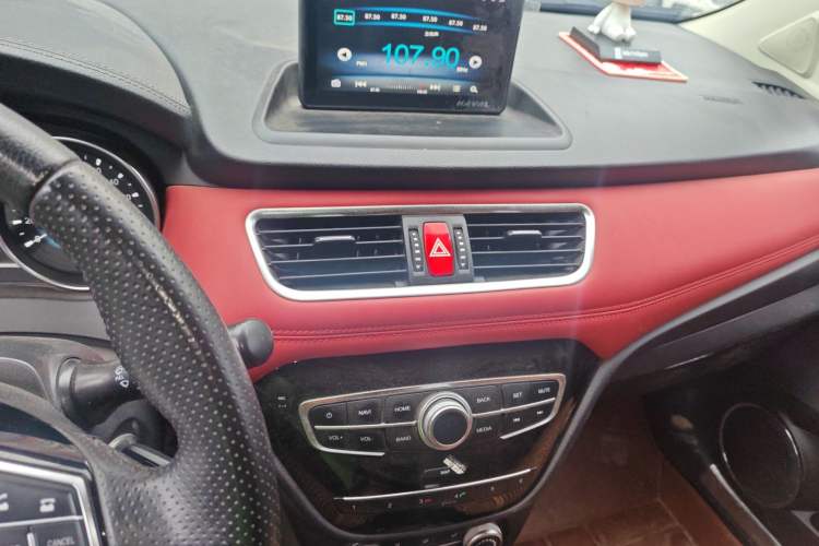 Used Haval H1 2016 Blue Label 1.5L AMT Luxury Model
