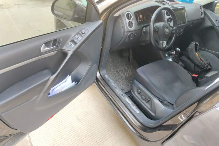 Used Volkswagen Tiguan 2015 1.8TSI Automatic Two-Wheel Drive Luxury Model Driver Seat