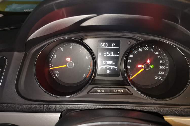 Used Volkswagen Lavida 2017 1.6L Automatic Comfort Edition
