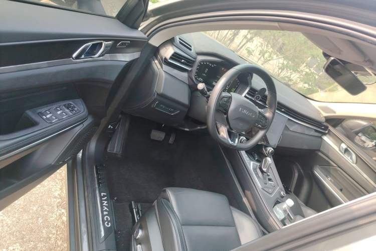 Used Lynk & Co 01 2021 2.0TD Two-Wheel-Drive Pro Trim