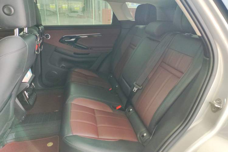 Used Land Rover Range Evoque 2023 Aurora L 249 PS Luxury Edition
