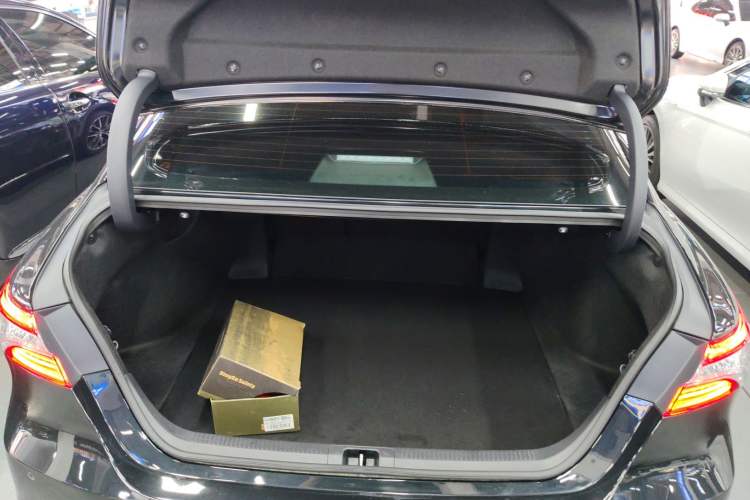 Used Toyota Camry 2023 2.5G Luxury Edition
