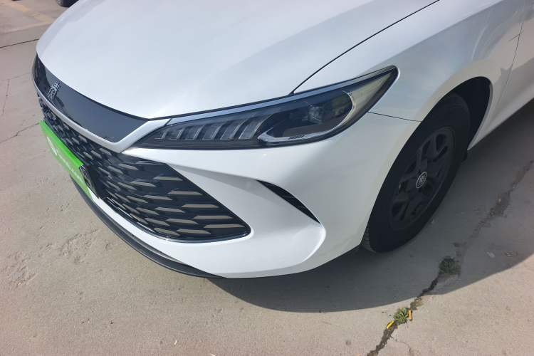 Used BYD Qin PLUS 2025 DM-i Smart Drive 55KM Leading Model
