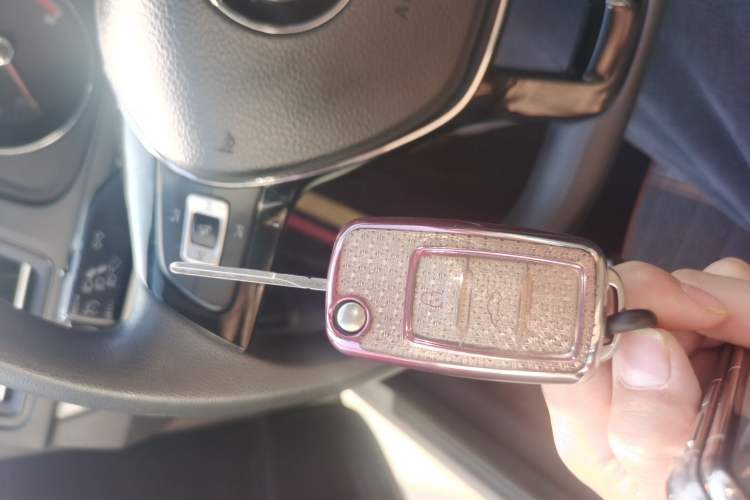 Used Volkswagen Lavida 2019 Lavida Start 1.5L Automatic Comfort Edition China VI Standard Vehicle Key