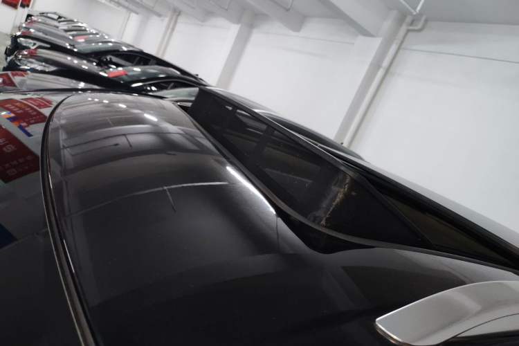 Used Buick Envision 2022 Facelift Encore S 552T Two-Wheel-Drive Luxury Model Roof