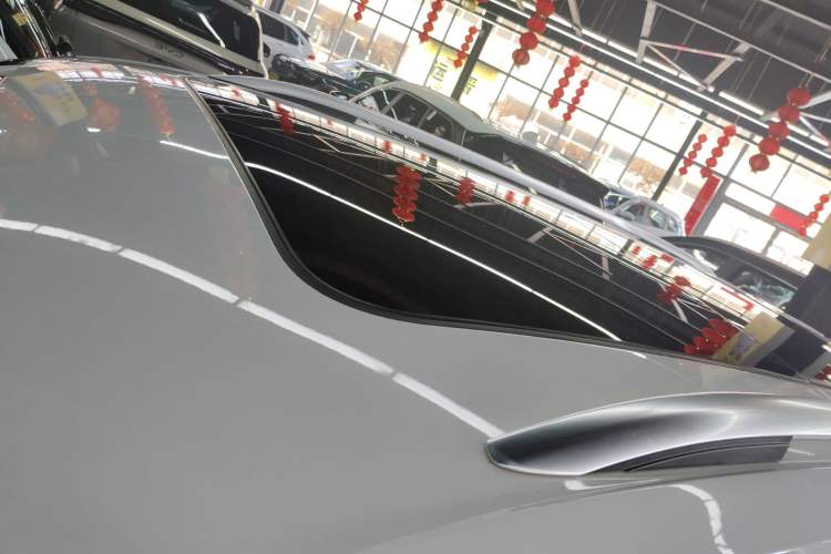 Used Volkswagen Tiguan L 2020 330TSI Automatic Two-Wheel Drive Panoramic Comfort Edition China VI Standard Roof