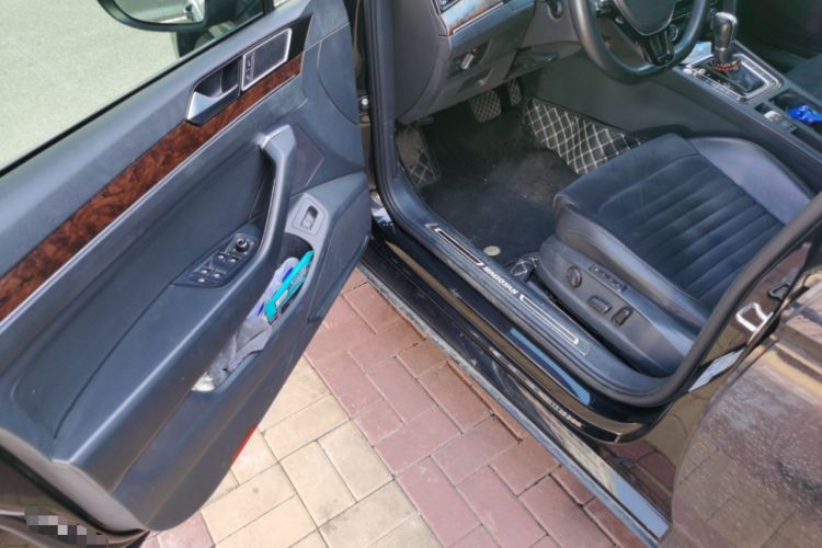 Used Volkswagen Magotan 2018 330TSI DSG Luxury Model Driver Seat