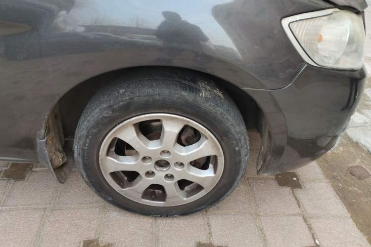 Used Haima Puxima 2010 1.6L Manual 7-Seater Luxury Right Front Wheel Hub