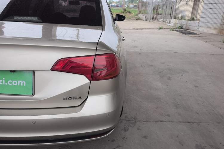 Used Volkswagen Bora 2016 1.6L Manual Fashion Edition Right Rear Taillight