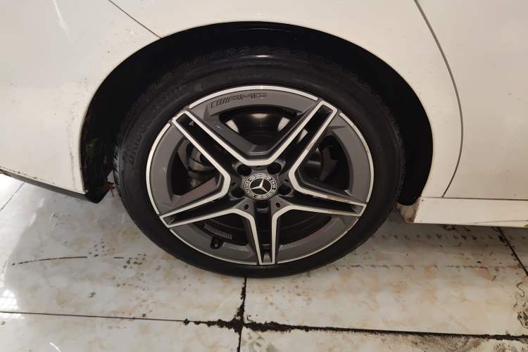 Used Mercedes-Benz CLA 2022 Refreshed CLA 200 Shooting Brake Exterior 5