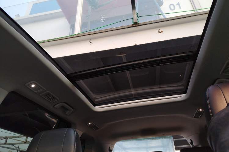 Used GAC Trumpchi GS8 2020 390T Four-Wheel Drive Luxury Smart Connectivity Commemorative Edition (7 Seats) Headliner