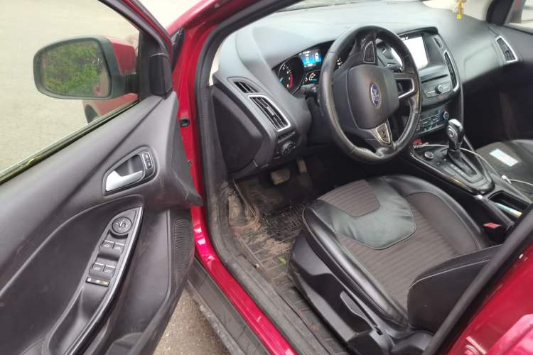 Used Ford Focus 2017 Hatchback EcoBoost 180 Automatic Elite Model
