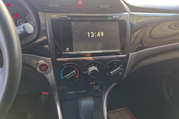 Used Honda Crider 2013 1.8L automatic luxury edition