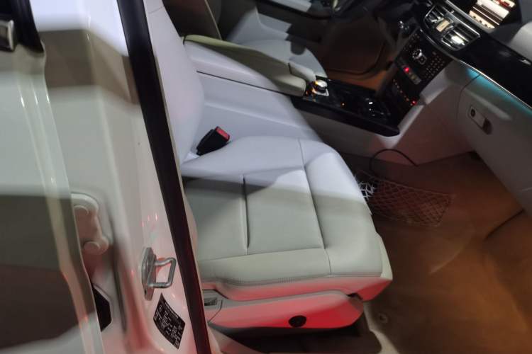 Used Mercedes-Benz E-Class 2014 E 260 L Sport Edition
