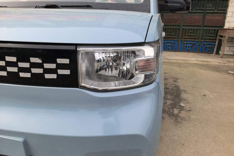 Used Wuling Hongguang MINIEV 2021 Macaron Premium Model – Lithium-NMC Left Front Headlight
