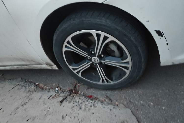 Used MG 6 New Energy 2018 45T E-DRIVE Intelligent Hybrid Premium Internet Edition Right Front Wheel Hub