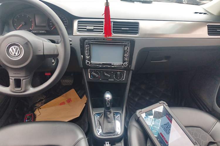 Used Volkswagen Santana 2013 1.6L Automatic Comfort Edition