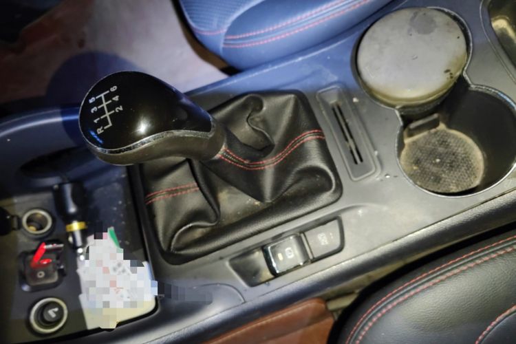 Used CHANGAN CS75 2016 2.0L Manual Luxury Version China V Standard Gear Lever